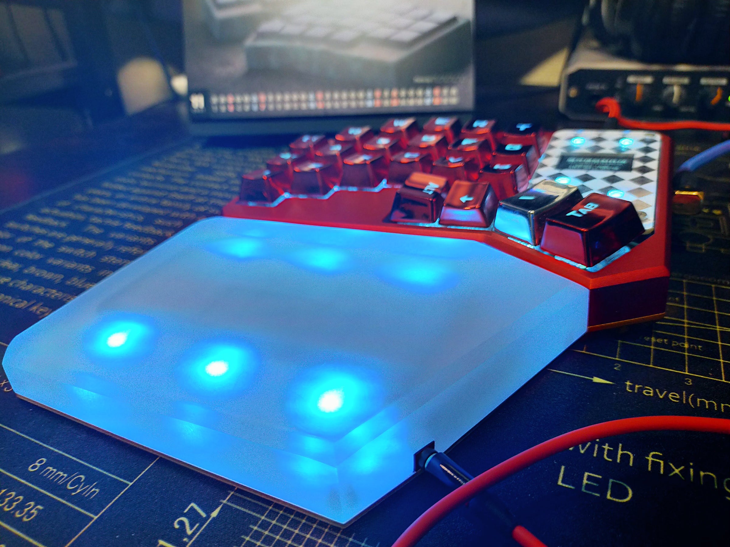 Amatelus73 | 王立魔界鍵盤製作所