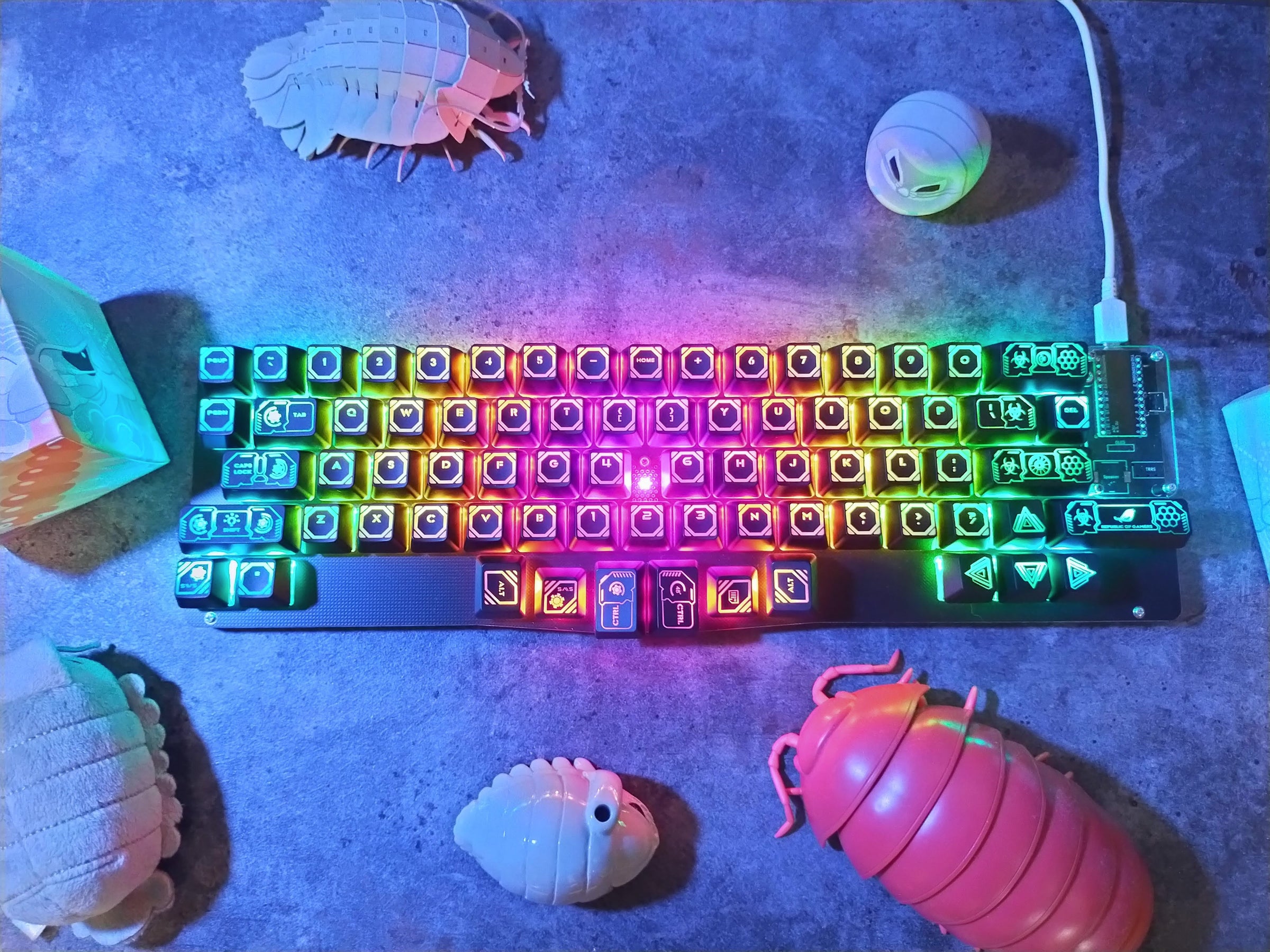 Amatelus73 | 王立魔界鍵盤製作所